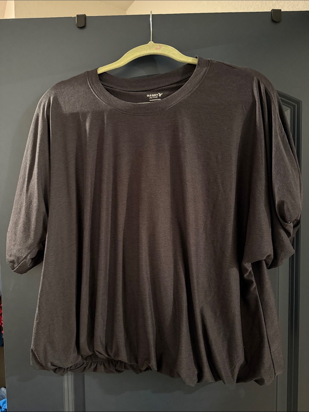 Old Navy Womens Dark gray Crew Neck Short Sleeve T-Shirt